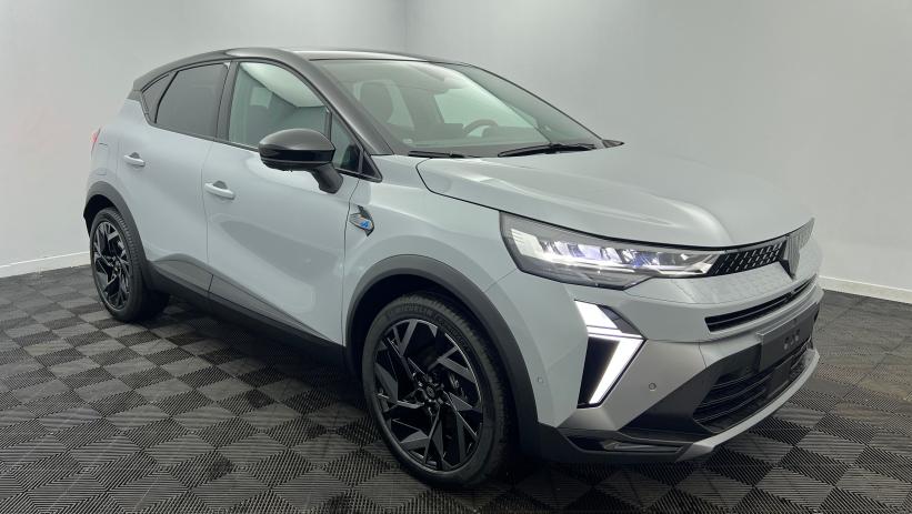 Aperçu du véhicule : E-Tech full hybrid 160 ch esprit Alpine Gris rafale - Toit Noir Etoilé avec 1350€ d'équipements inclus