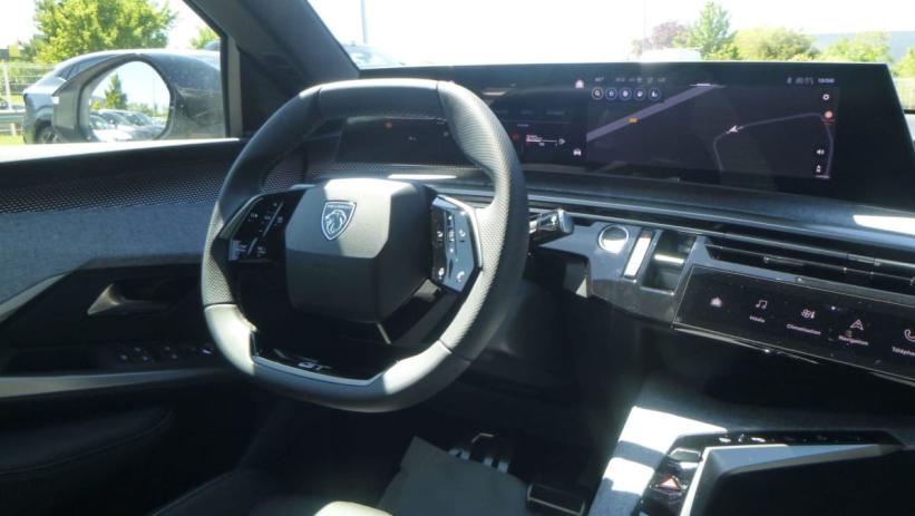 Aperçu du véhicule : Hybrid 145 e-DCS6 GT
