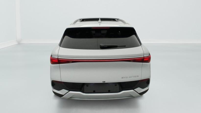 Aperçu du véhicule : 60 5 kWh 204 ch Design