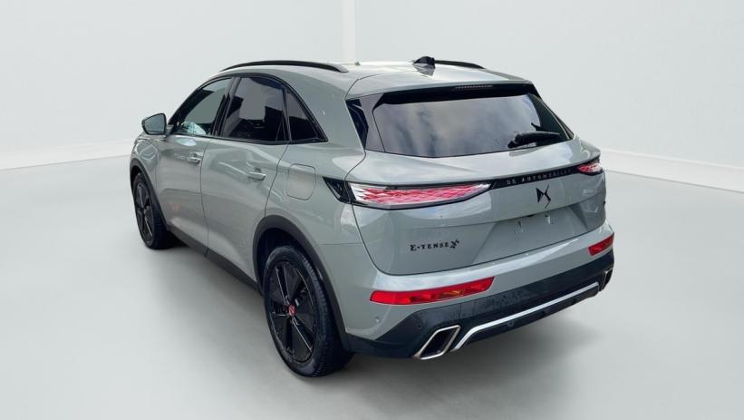 Aperçu du véhicule : Hybride Rechargeable E-Tense 300 EAT8 4x4 Performance Line +