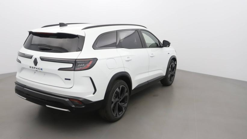 Aperçu du véhicule : 1.2 E-TECH FULL HYBRID 200CH ESPRIT ALPINE 7 PLACES - 25