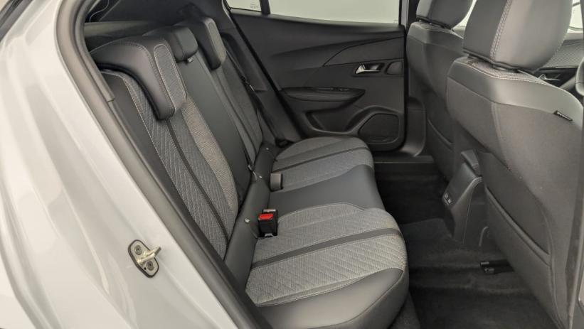 Aperçu du véhicule : Hybrid 136 e-DCS6 Allure