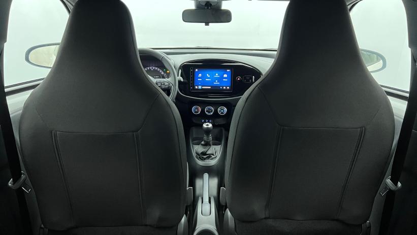 Aperçu du véhicule : 1.0 VVT-i 72 Dynamic Blanc Pur avec 250€ d'équipements inclus