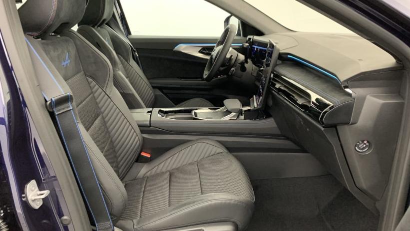 Aperçu du véhicule : FULL HYBRID E-TECH 200 CH 7PL ESPRIT ALPINE