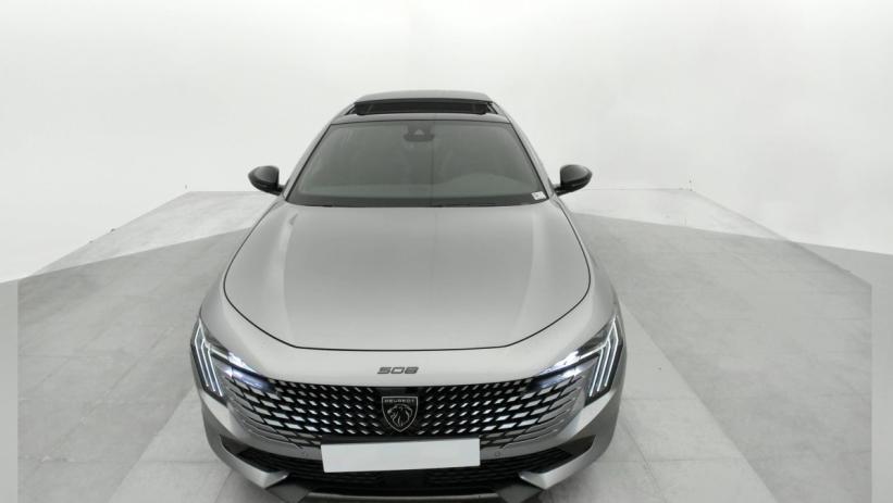 Aperçu du véhicule : Hybrid 225 e-EAT8 Allure