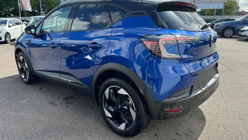 Aperçu du véhicule : TECHNO ECO-G 100CV + RAILS DE TOIT + NEUF 0KM