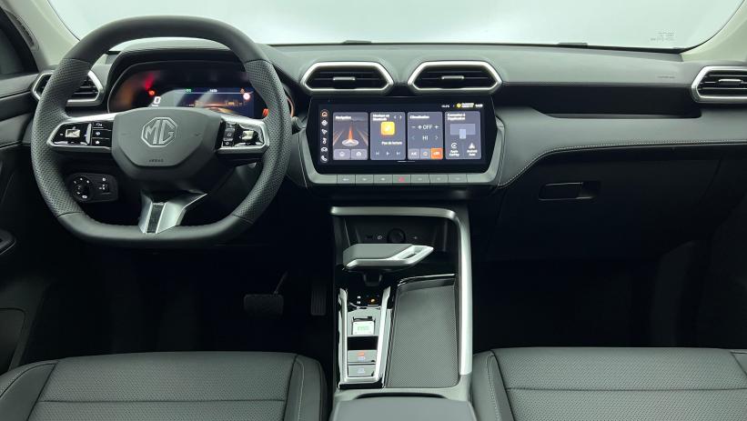 Aperçu du véhicule : 1.5 L Hybrid+ 197 ch Luxury Cosmic Silver avec 650€ d'équipements inclus