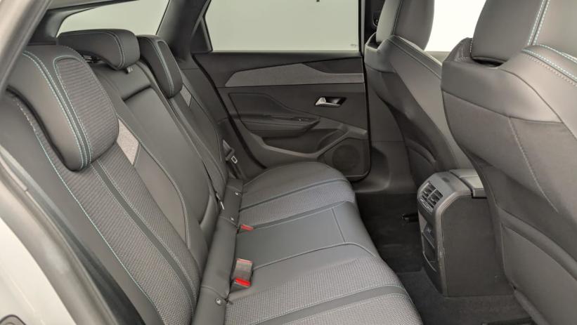 Aperçu du véhicule : Hybrid 145 e-DCS6 Allure