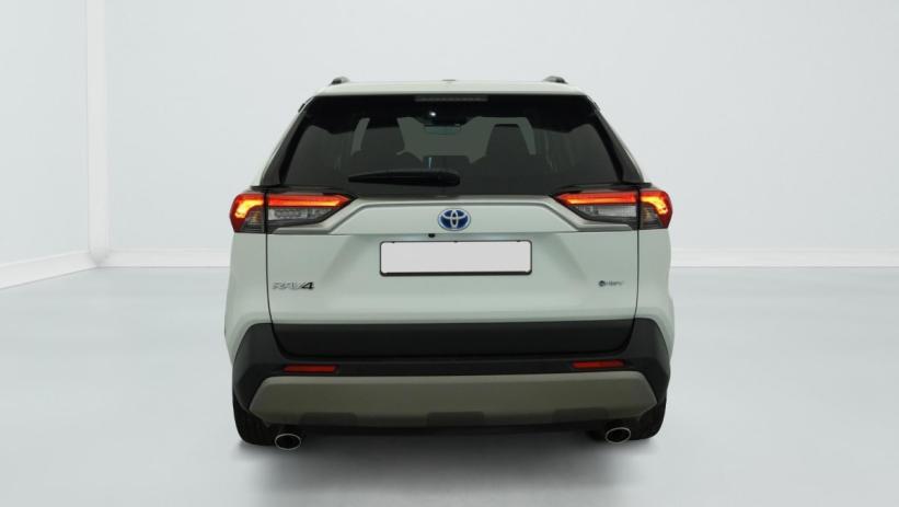 Aperçu du véhicule : 222 ch AWD-i Dynamic