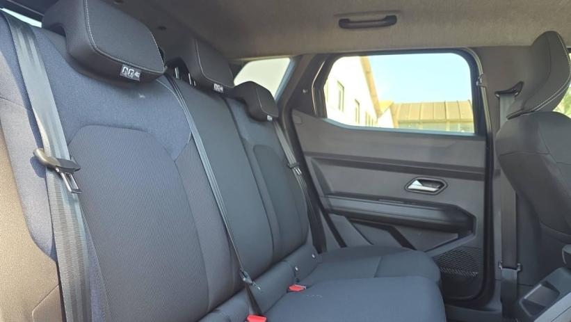 Aperçu du véhicule : Mild Hybrid 130 4x4 Journey