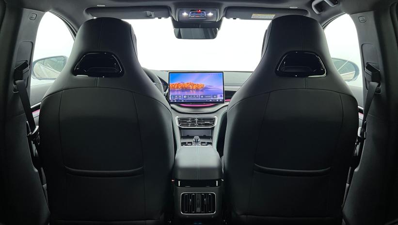 Aperçu du véhicule : 1.5l DM-i 218 ch PHEV Comfort Boundless Cloud avec 1100€ d'équipements inclus