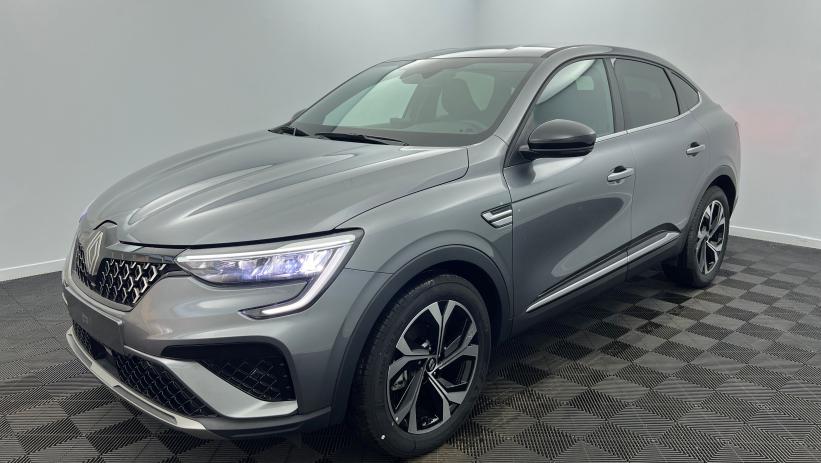 Aperçu du véhicule : E-Tech full hybrid 145 Techno Gris métallique avec 1000€ d'équipements inclus