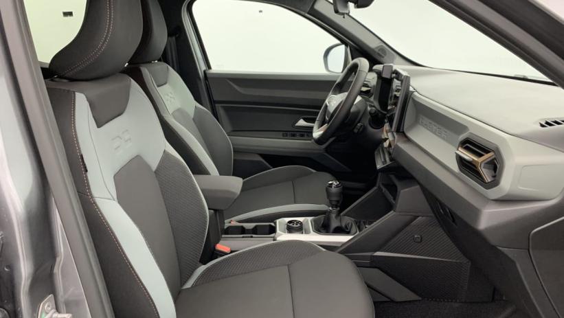 Aperçu du véhicule : Mild Hybrid 130 4x4 Extreme