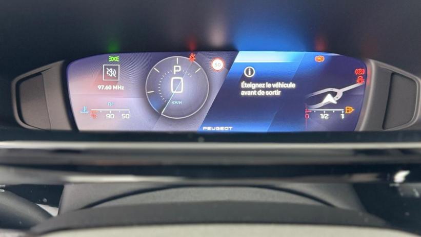 Aperçu du véhicule : ALLURE 1.5 BLUEHDI 130CV EAT8 + CAMERA 360 +SIEGES AV CHAUFFANTS + ADML + ATTELAGE