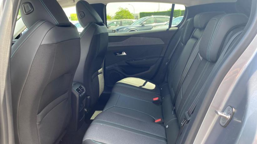 Aperçu du véhicule : ALLURE 1.5 BLUEHDI 130CV EAT8 + PACK ACCESS + NEUF 0KM