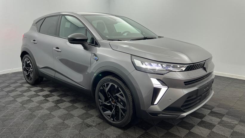 Aperçu du véhicule : E-Tech full hybrid 160 ch esprit Alpine Gris Cassiopée avec 950€ d'équipements inclus