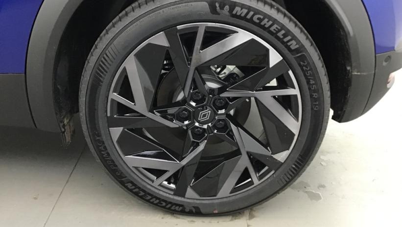 Aperçu du véhicule : CAPTUR E-Tech full hybrid 145 ch esprit Alpine