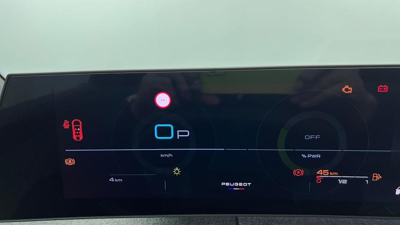 Aperçu du véhicule : Nouveau Hybrid 145 e-DCS6 GT Gris Titane avec 2470€ d'équipements inclus