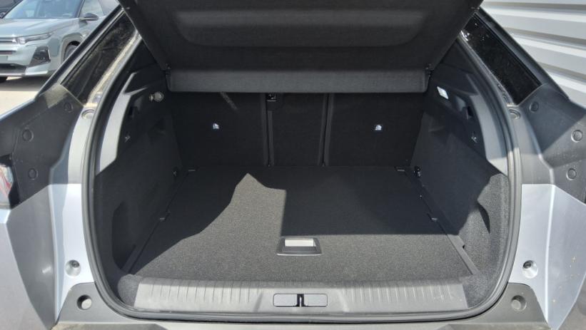 Aperçu du véhicule : 3008 Hybrid 145 e-DCS6 GT Exclusive