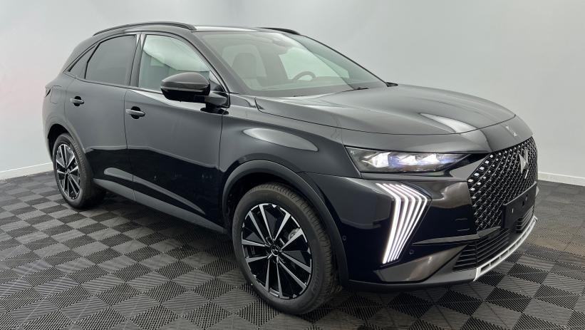 Aperçu du véhicule : BlueHDi 130 EAT8 Etoile Noir Perla Nera avec 5900€ d'équipements inclus