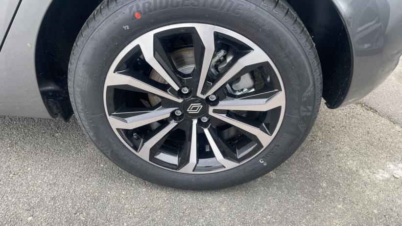 Aperçu du véhicule : TECHNO 1.0 TCE 90CV X-TRONIC + PACK MULTIMéDIA + ROUE DE SECOURS + NEUF 0KM