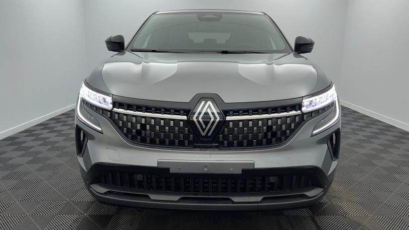 Aperçu du véhicule : E-Tech full hybrid 200 Techno Gris Schiste - Toit Noir Etoilé avec 3000€ d'équipements inclus