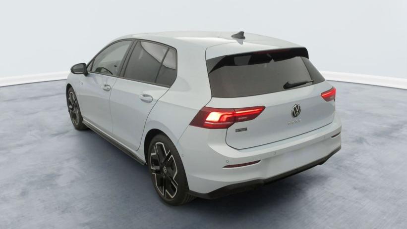 Aperçu du véhicule : 2.0 TDI 150 DSG7 R-LINE