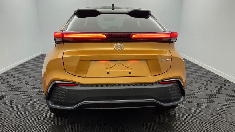 Aperçu du véhicule : Hybride Rechargeable 225 Collection Premiere Jaune Sulfure métallisé - Toit Noir