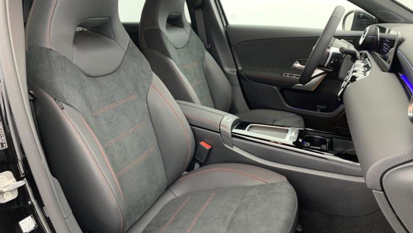 Aperçu du véhicule : 250 e Hybrid EQ 8G-DCT AMG Line