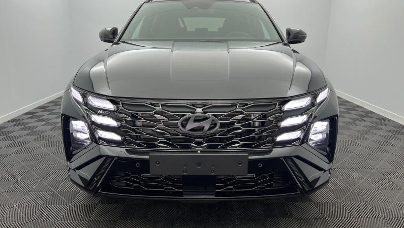 Aperçu du véhicule : 1.6 T-GDI 239 Hybrid BVA6 N Line Executive Abyss Black avec 1160€ d'équipements inclus