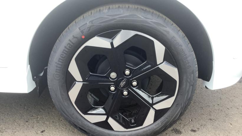 Aperçu du véhicule : PUMA 1.0 EcoBoost 125 ch mHEV S&S BVM6 ST-Line X