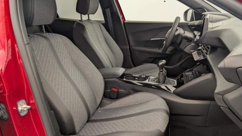 Aperçu du véhicule : 100 S S BVM6 Allure