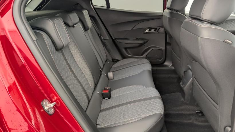 Aperçu du véhicule : Hybrid 136 e-DCS6 Allure