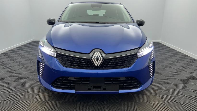 Aperçu du véhicule : Blue dCi 100 Evolution Bleu Iron avec 1250€ d'équipements inclus