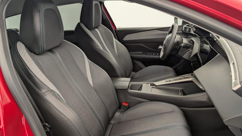 Aperçu du véhicule : Hybrid 145 e-DCS6 Allure