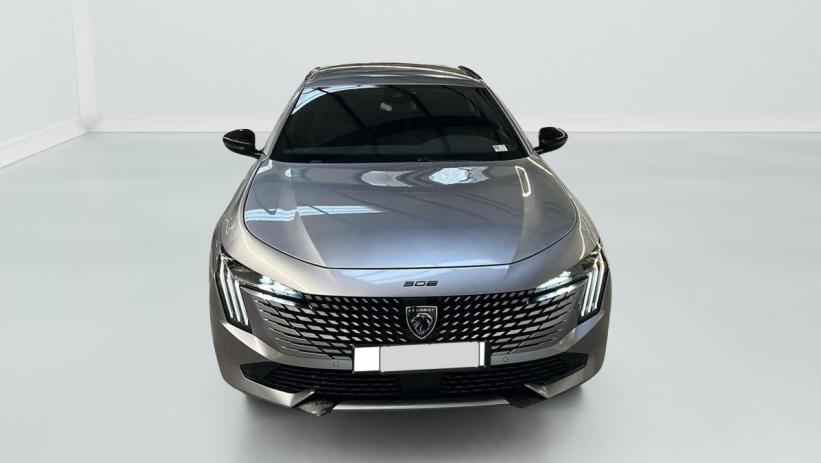 Aperçu du véhicule : Hybrid 225 e-EAT8 Allure