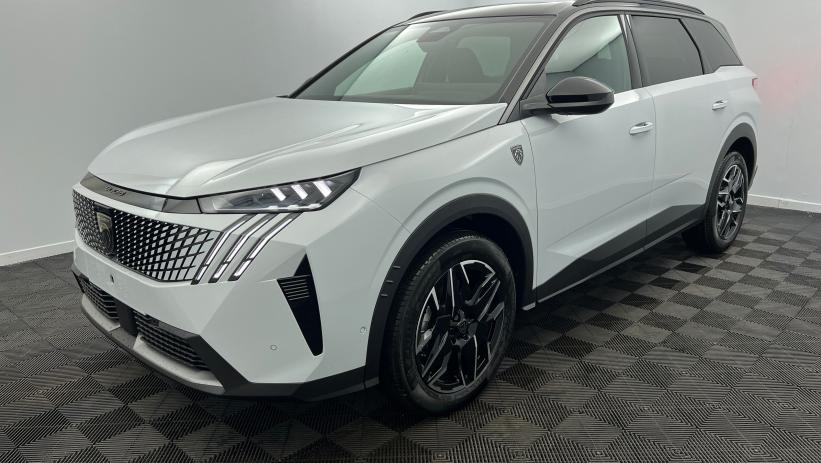 Aperçu du véhicule : Nouveau Hybrid 145 e-DCS6 GT Blanc Okénite avec 3750€ d'équipements inclus