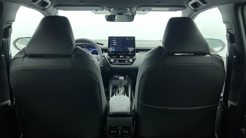 Aperçu du véhicule : Hybride 178ch Design Gris Argent avec 2540€ d'équipements inclus