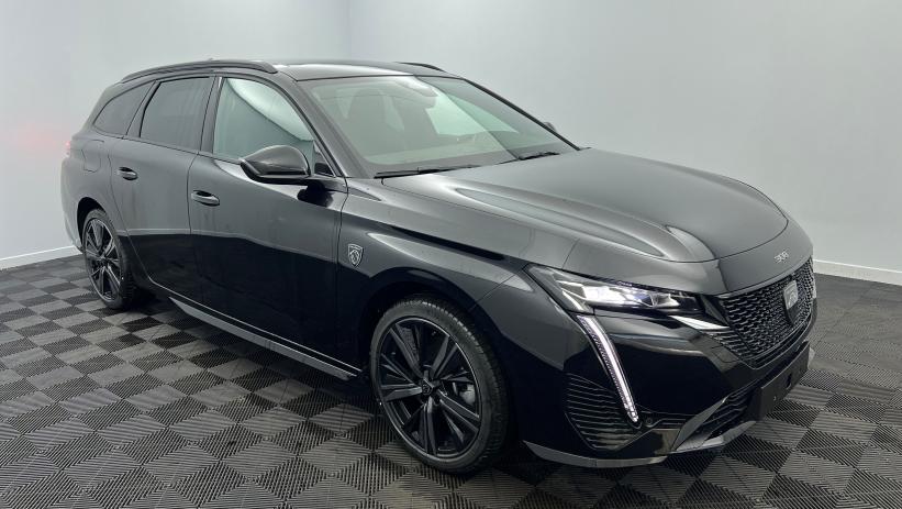 Aperçu du véhicule : Hybrid 145 e-DCS6 GT Noir Perla Nera avec 5250€ d'équipements inclus