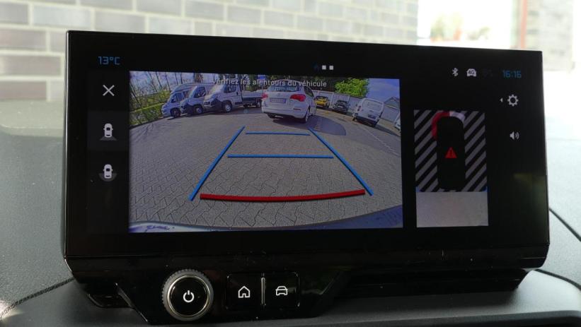Aperçu du véhicule : MAX VP M 1.5 BLUEHDI 130CV EAT8 +PACK TECHNO + NAVIGATION ET MIRROR SCREEN + NEUF 0KM