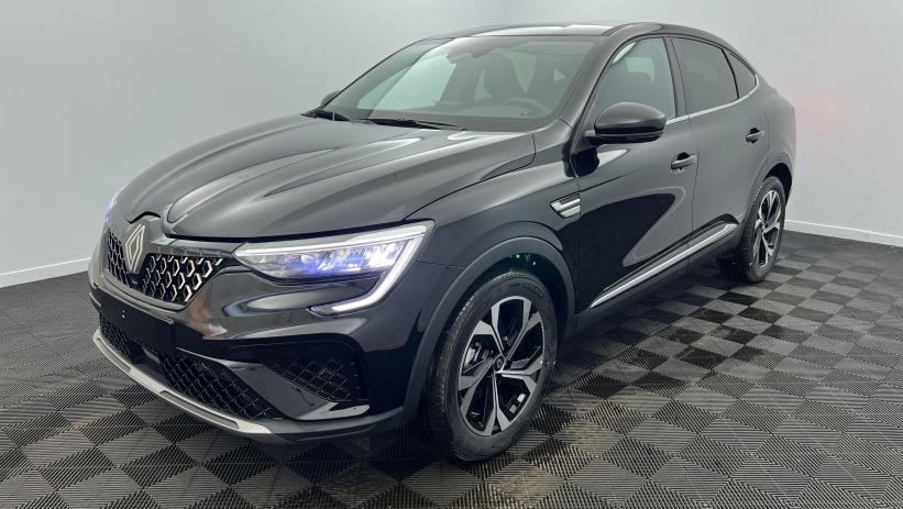 Aperçu du véhicule : E-Tech full hybrid 145 Techno Noir métal avec 800€ d'équipements inclus