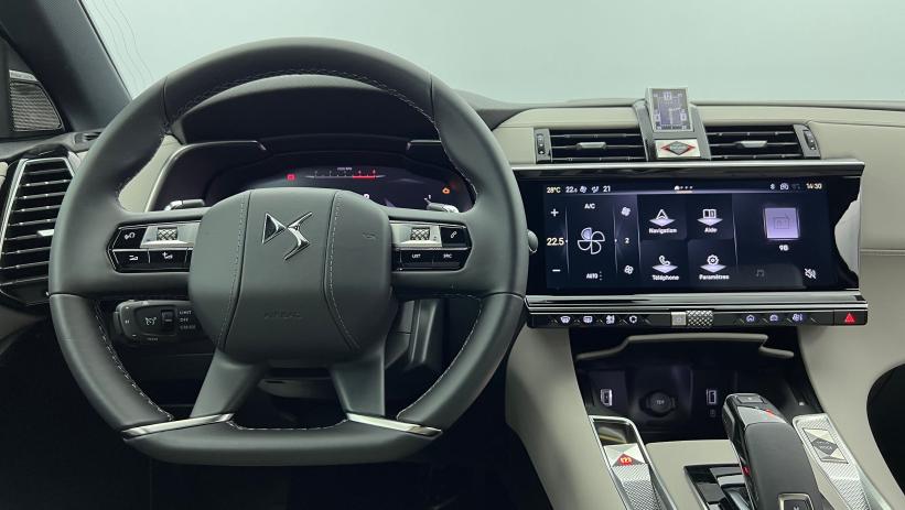 Aperçu du véhicule : BlueHDi 130 EAT8 Etoile Noir Perla Nera avec 5900€ d'équipements inclus