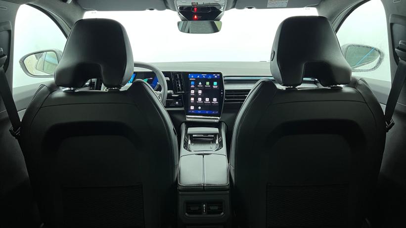 Aperçu du véhicule : E-Tech full hybrid 200 Techno Blanc Nacré - Toit Noir Etoilé avec 2650€ d'équipements inclus