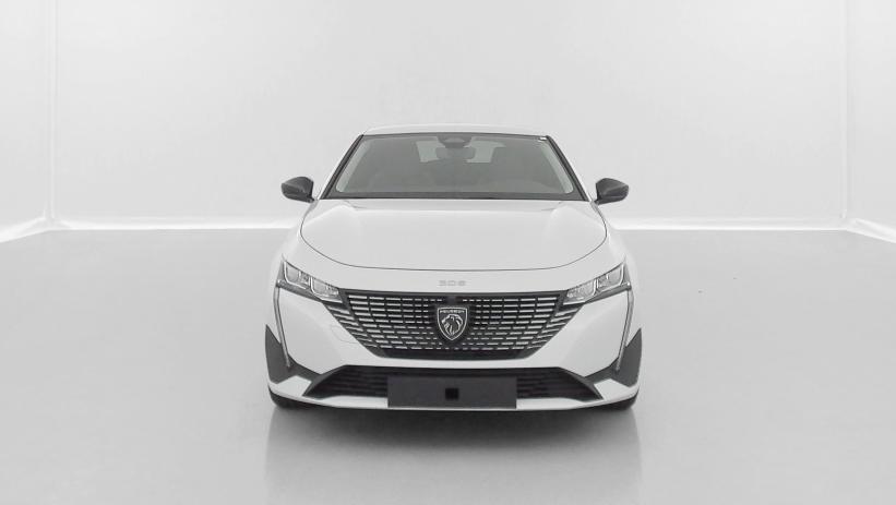 Aperçu du véhicule : III 1.2 Hybrid 145ch Allure e-DCS6