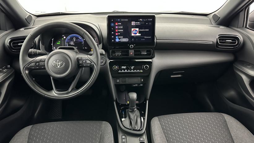 Aperçu du véhicule : 1.5 Hybride 130h Design e-CVT