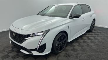 Aperçu du véhicule : BlueHDi 130ch S&S EAT8 GT GT Blanc Okénite avec 4500€ d'équipements inclus