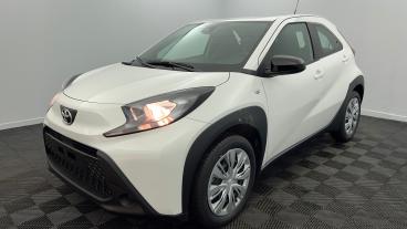 Aperçu du véhicule : 1.0 VVT-i 72 Dynamic Blanc Pur avec 250€ d'équipements inclus