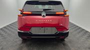 Aperçu du véhicule : Nouveau Hybrid 145 ch e-DCS6 Plus Rouge Rubis - Toit Noir Perla Nera avec 1550€ d'équipements inclus
